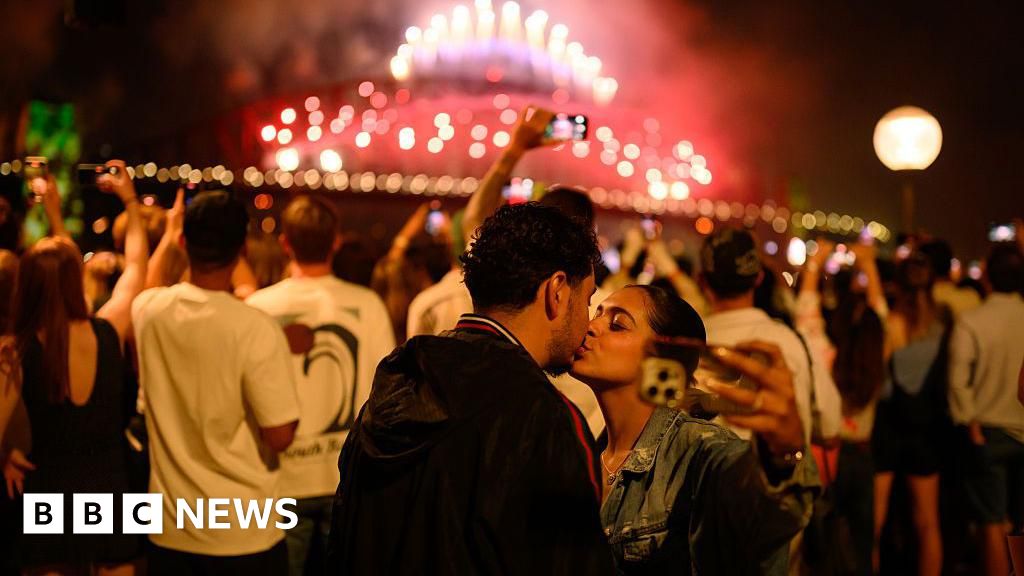 Sydney sends message of peace for New Year’s after Bondi attack