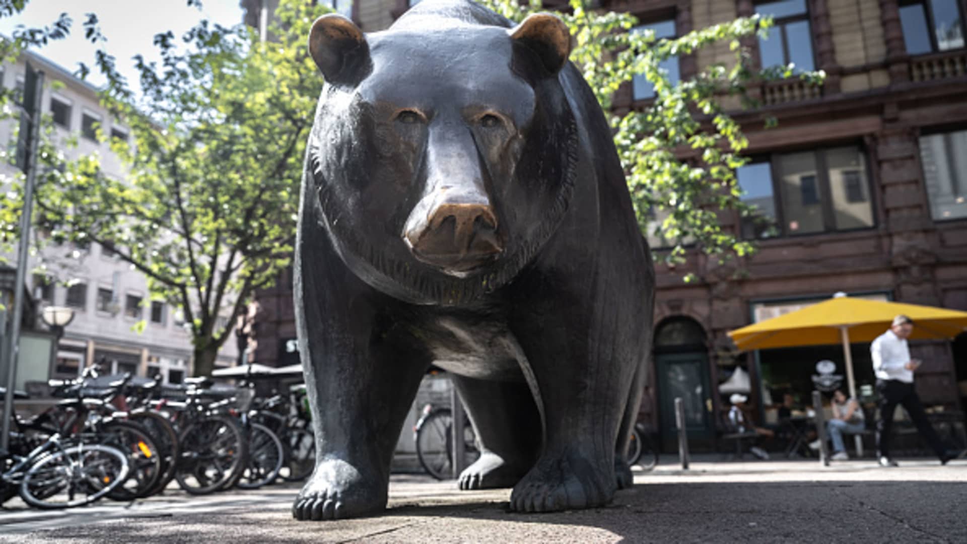 A global markets correction may be coming, warn veterans