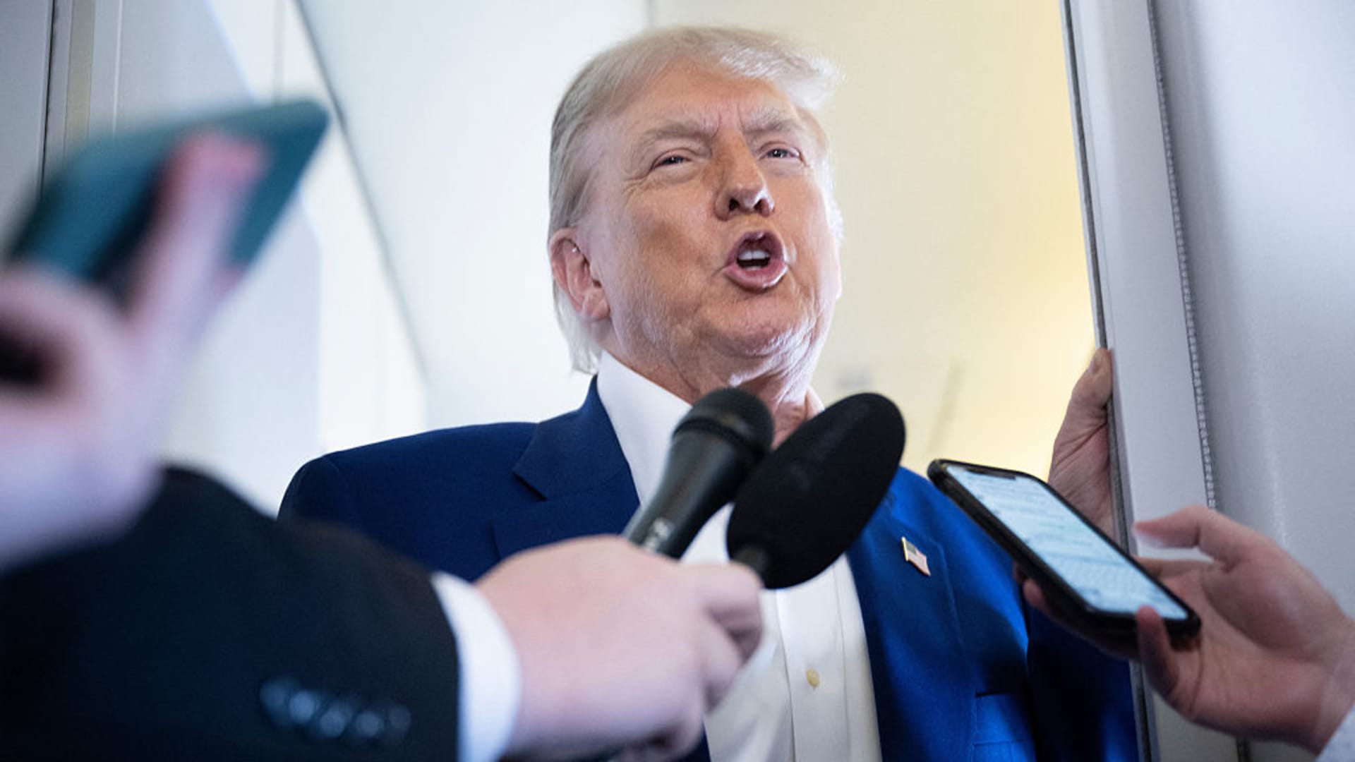 Trump warns Iran ‘armada’ is heading its way and to agree nuclear deal