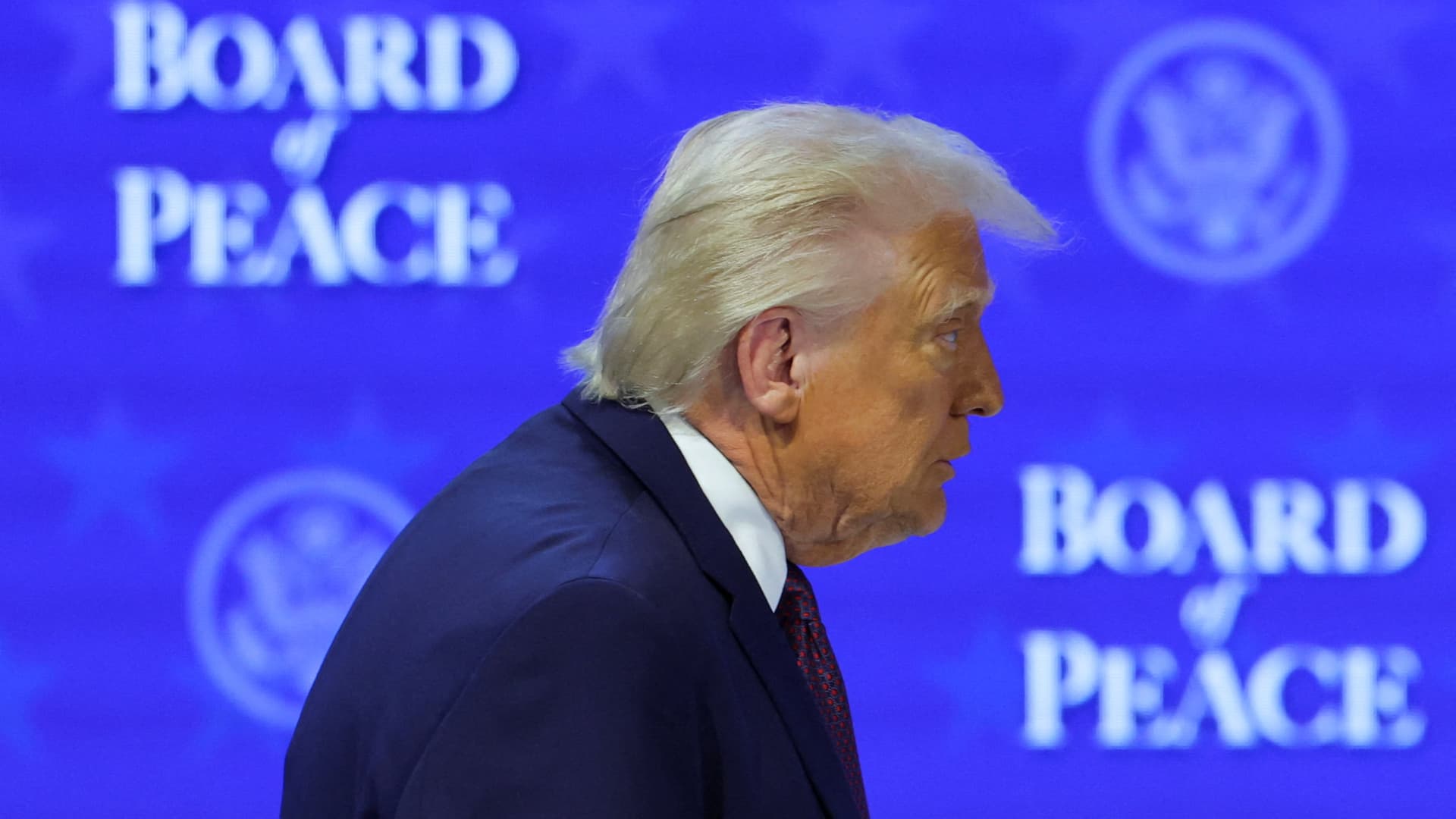 ‘TACO’ trade boosts markets amid ongoing geopolitical tensions