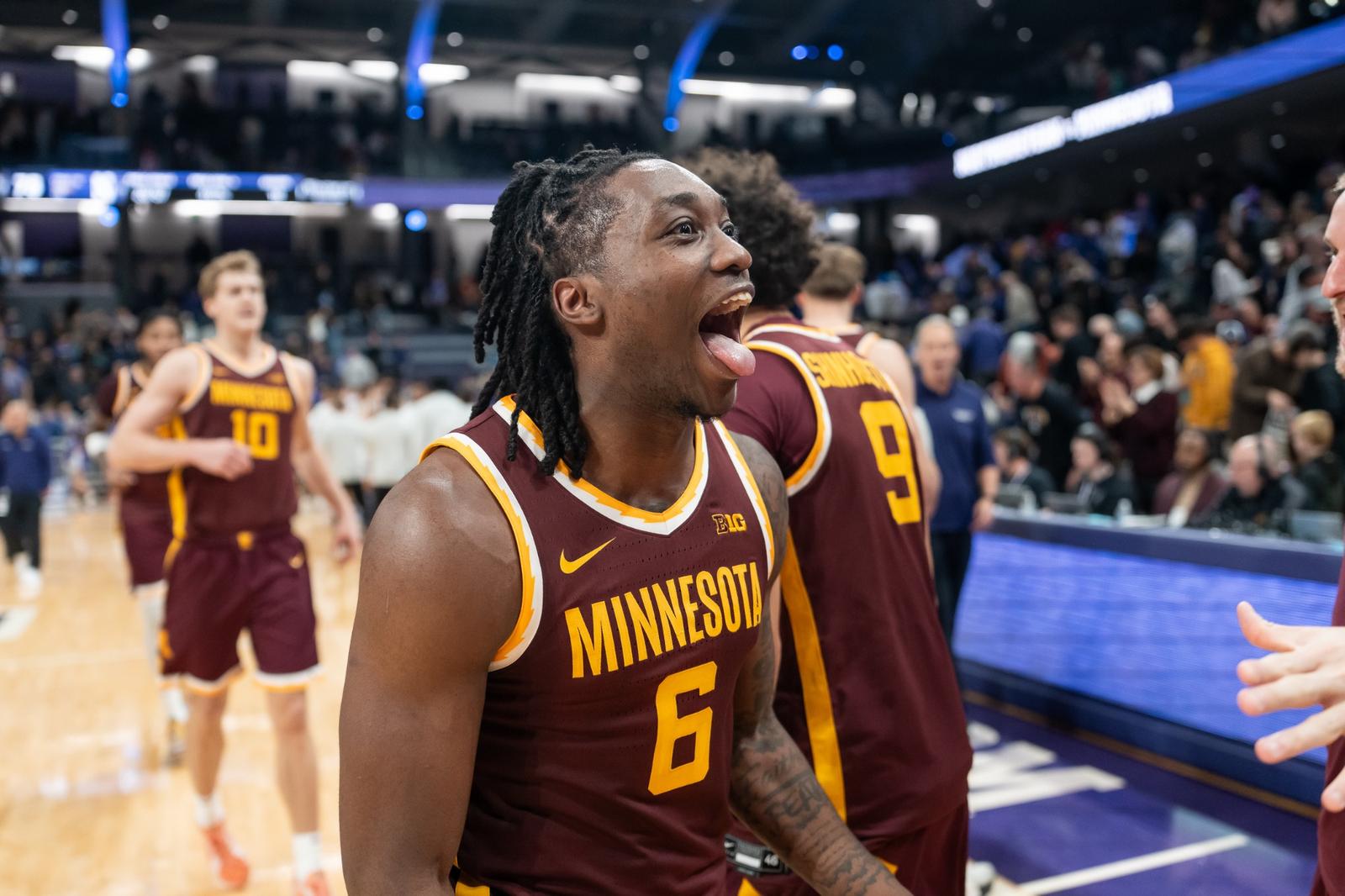Gophers Rally to Win at Northwestern