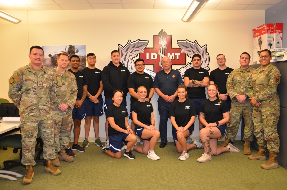 DVIDS – News – IDMT Alum Reminisces with Staff, Students