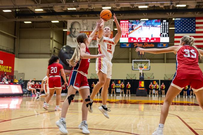 No. 11 Gorillas Soar Past Jets, 95-66