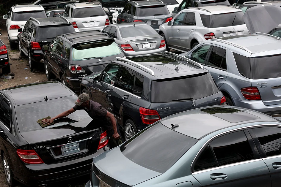 Pakistanis in UAE, other nations barred from used car imports under ‘personal baggage’ scheme