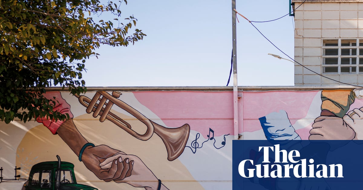 Spain approves decree to regularise half a million undocumented migrants | Spain