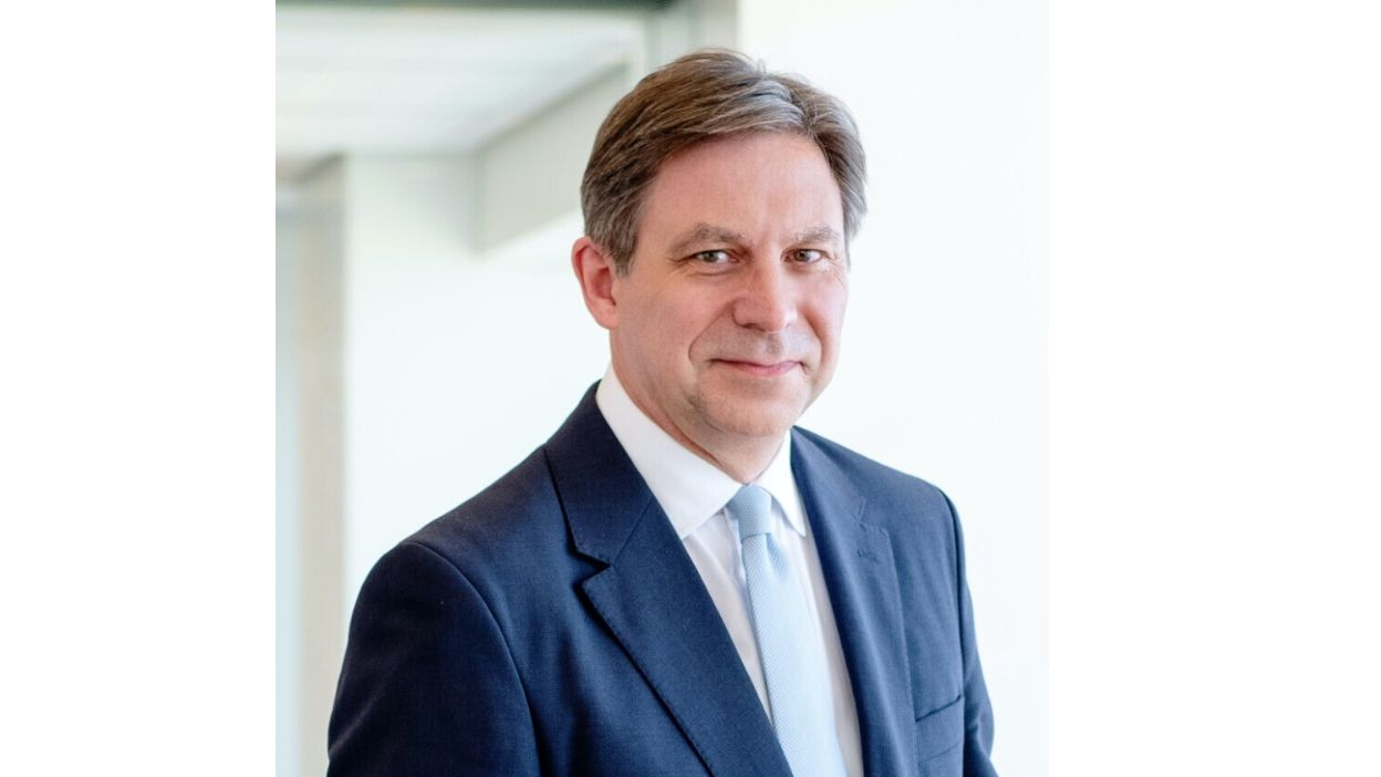 Eminent Macroeconomist Professor Alan M. Taylor Appointed MAS Distinguished Term Professor at NUS