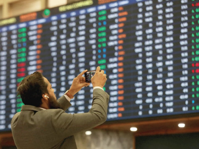 Trading at PSX turns choppy as investors lock in gains