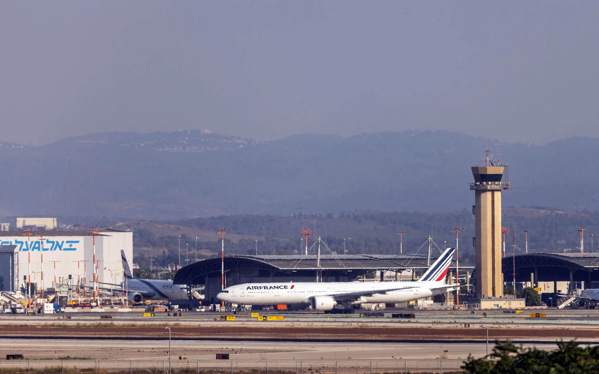 Air France and KLM cancel weekend flights to Tel Aviv, amid Iran tensions