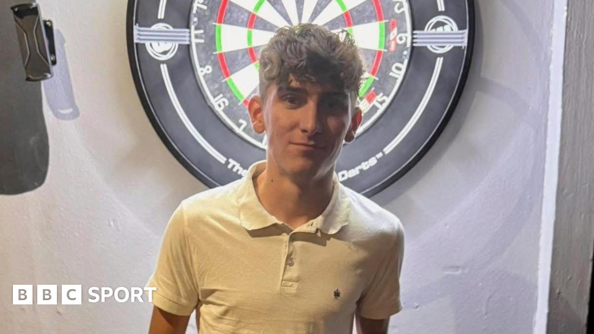 Tyler Thorpe: Norfolk darts player qualifies for PDC world tour