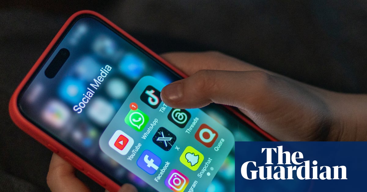UK study to examine effects of restricting social media for children | Social media