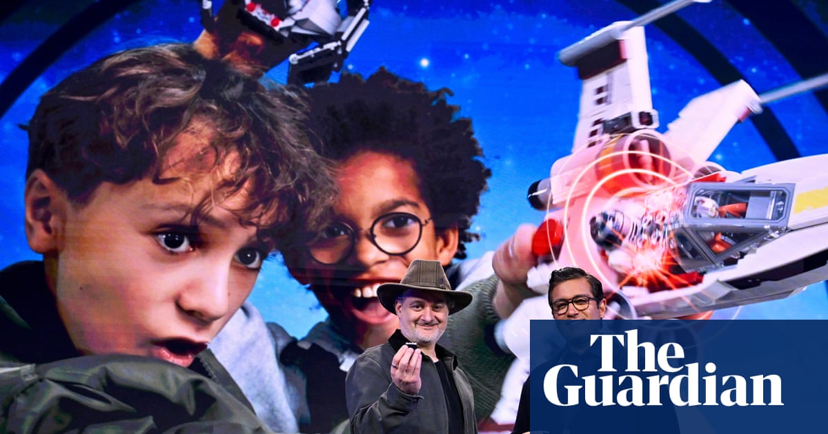Lego introduces ‘smart bricks’ with sound and light effects to new Star Wars sets | Lego