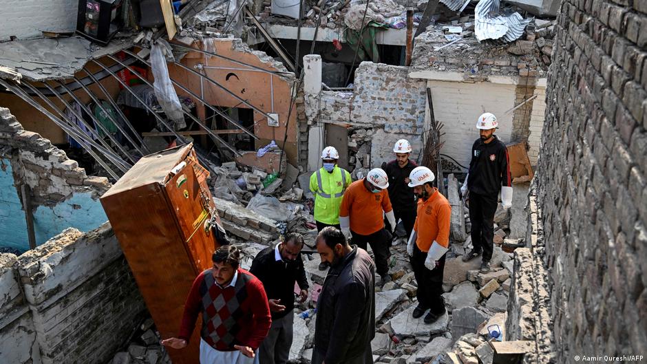 Newlyweds among 8 killed in Islamabad explosion