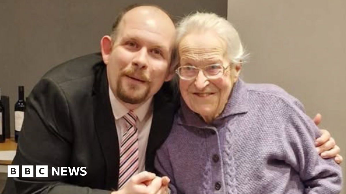 Exeter Scrabble queen wins national title at 92