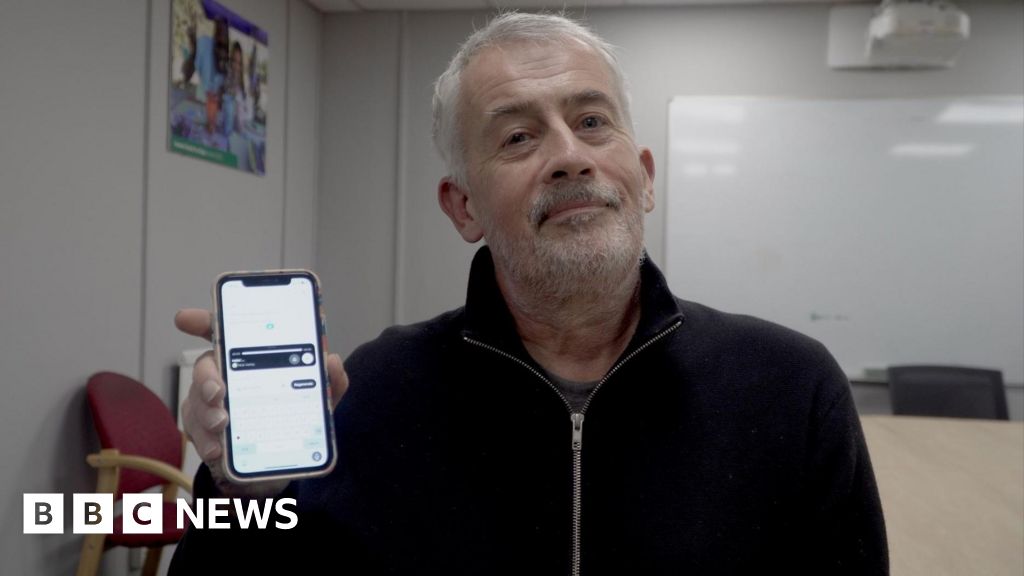 Sevenoaks councillor with MND uses AI to keep his voice