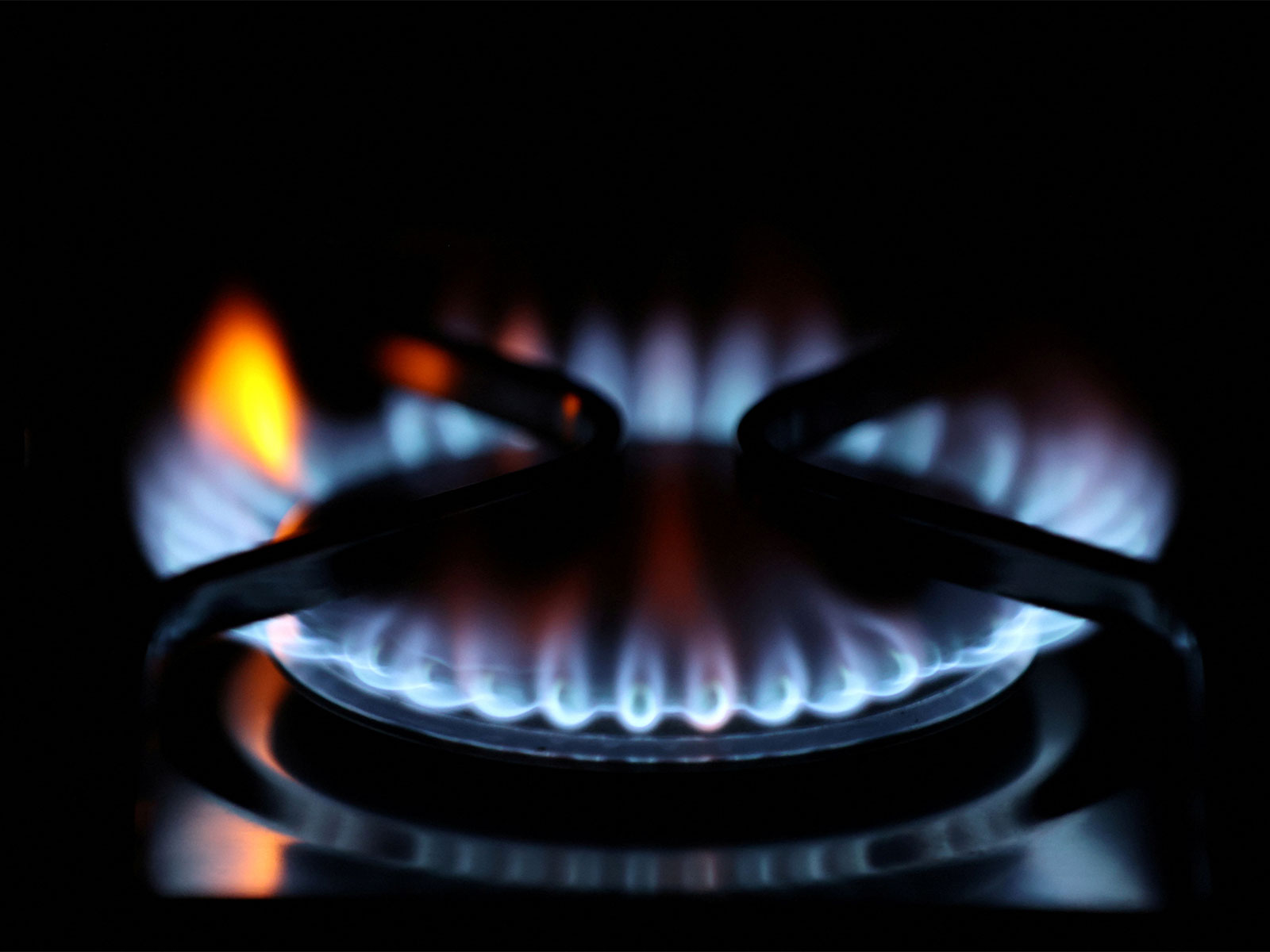 Chronic misgovernance deepens Karachi's gas emergency – ANI News