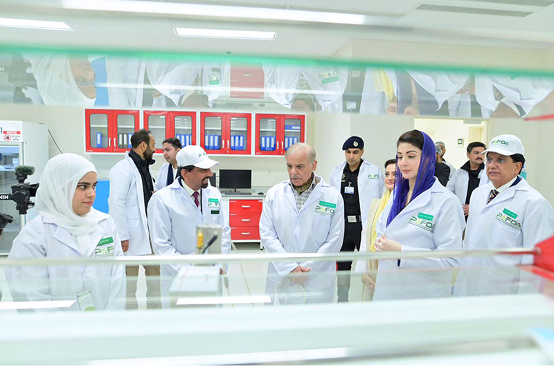 Prime Minister Muhammad Shehbaz Sharif and Chief Minister Punjab Maryam Nawaz Sharif visiting PAFDA Laboratory and receiving a briefing about the operations