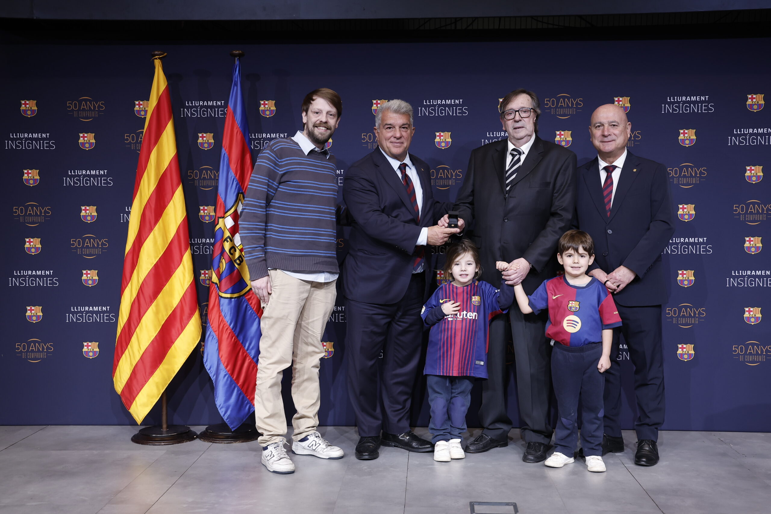 First presentation of gold badges of 2026