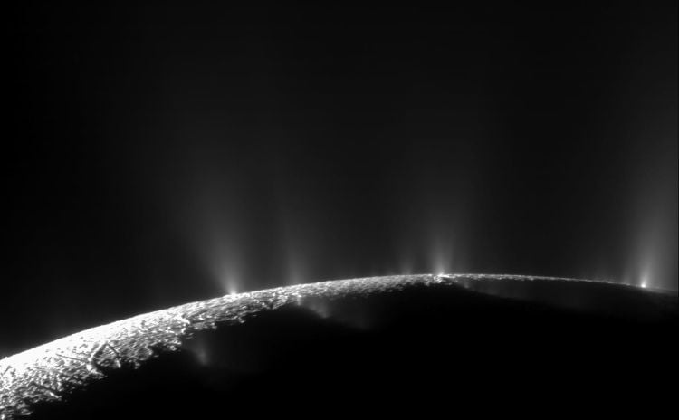 Enceladus Plumes May Hold a Clear Clue to Ocean Habitability