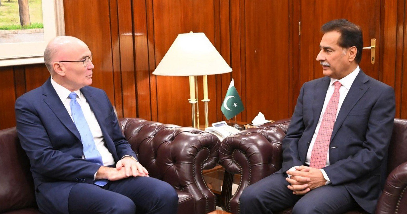 Australia Seeks to Invest in Mining, Reaffirms Ties with Pakistan