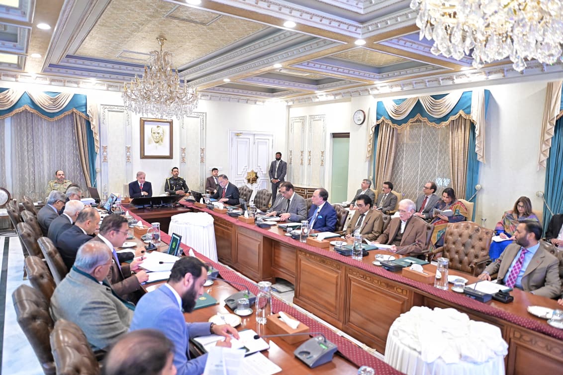 Govt. reviews new currency note designs, forms committee for further deliberation