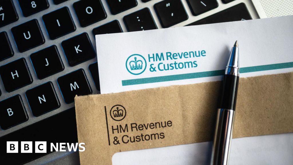 HMRC phone lines stay open as self-assessment tax deadline looms – BBC