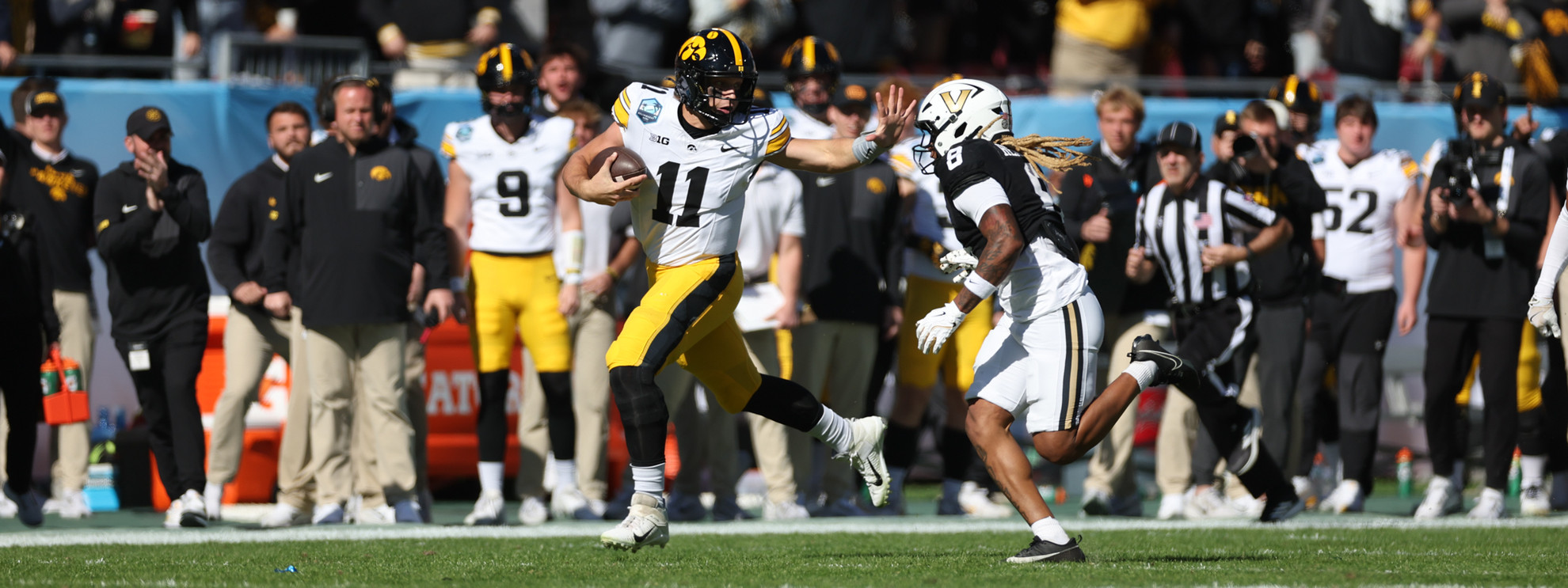 Hawkeyes Win ReliaQuest Bowl – Iowa Hawkeyes Athletics