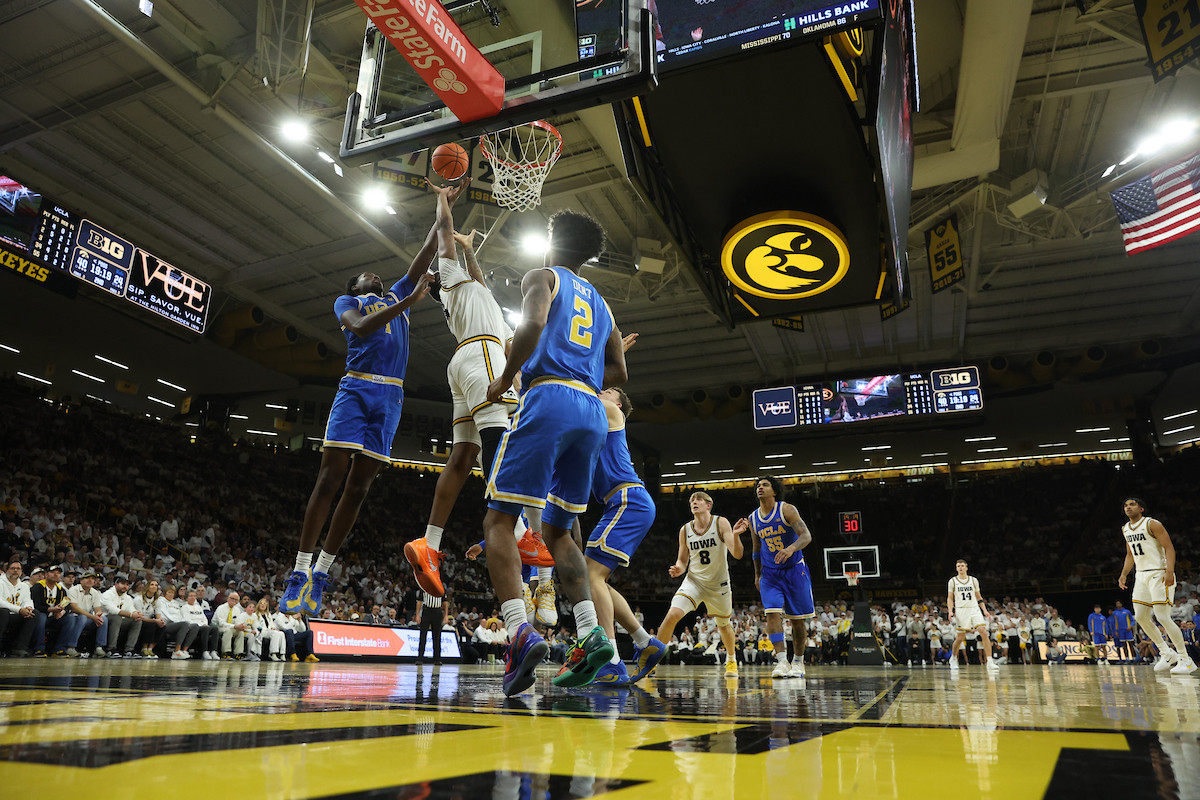 No. 25/23 Hawkeyes Bounce Bruins, 74-61 – Iowa Hawkeyes Athletics