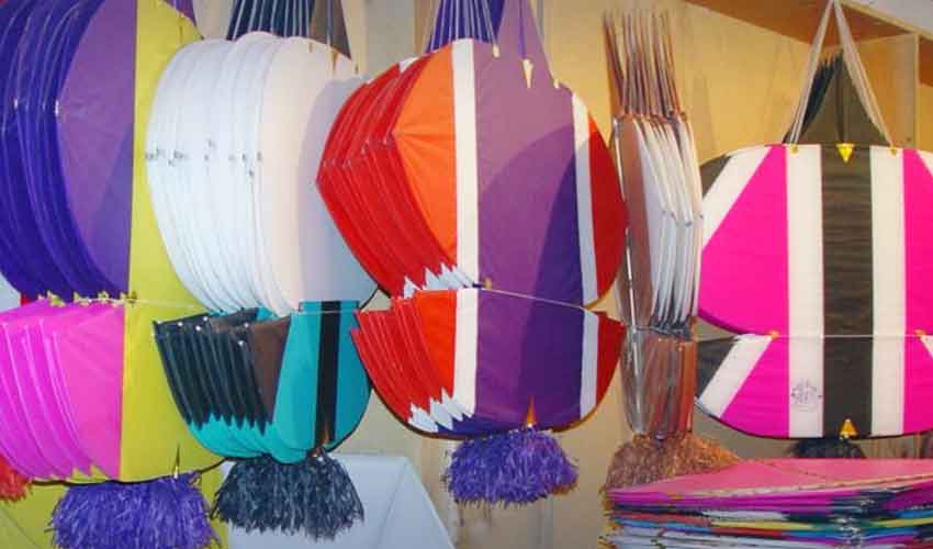 Likely prices of kites, strings issued