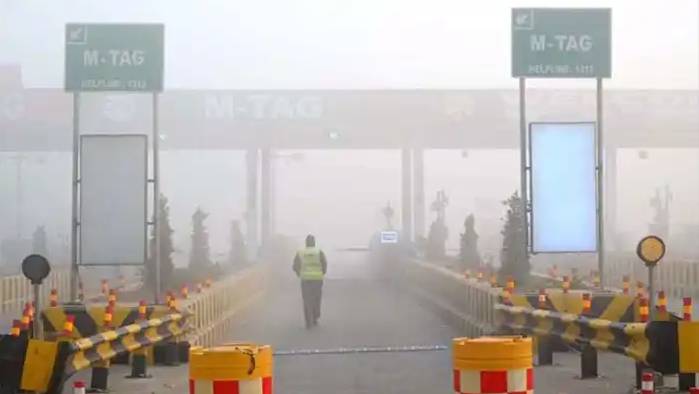 Dense fog disrupts road travel, major motorways closed