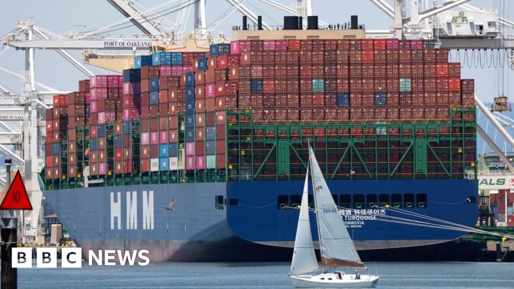 Which countries do business with Iran and what could new US tariffs mean?