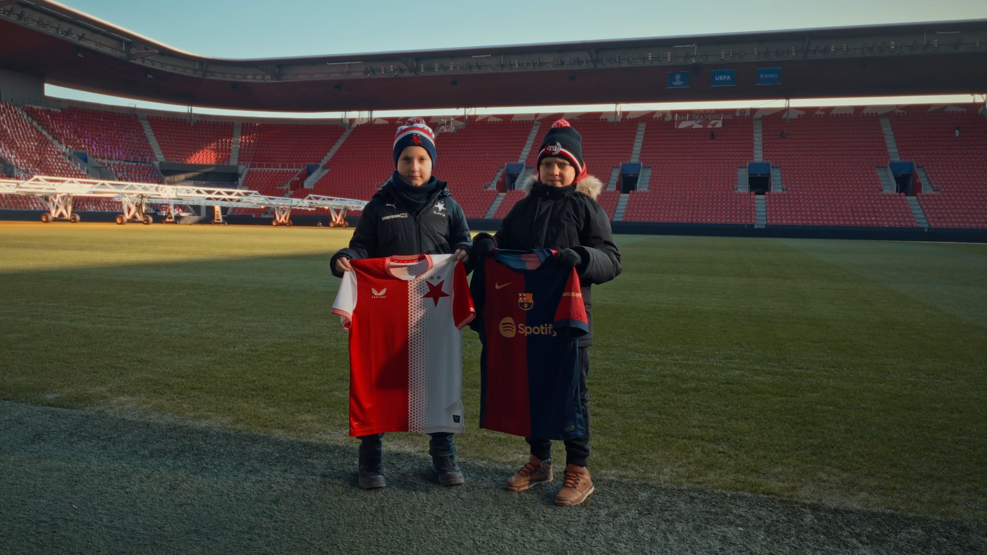 Barça and Slavia together in the fight against childhood cancer