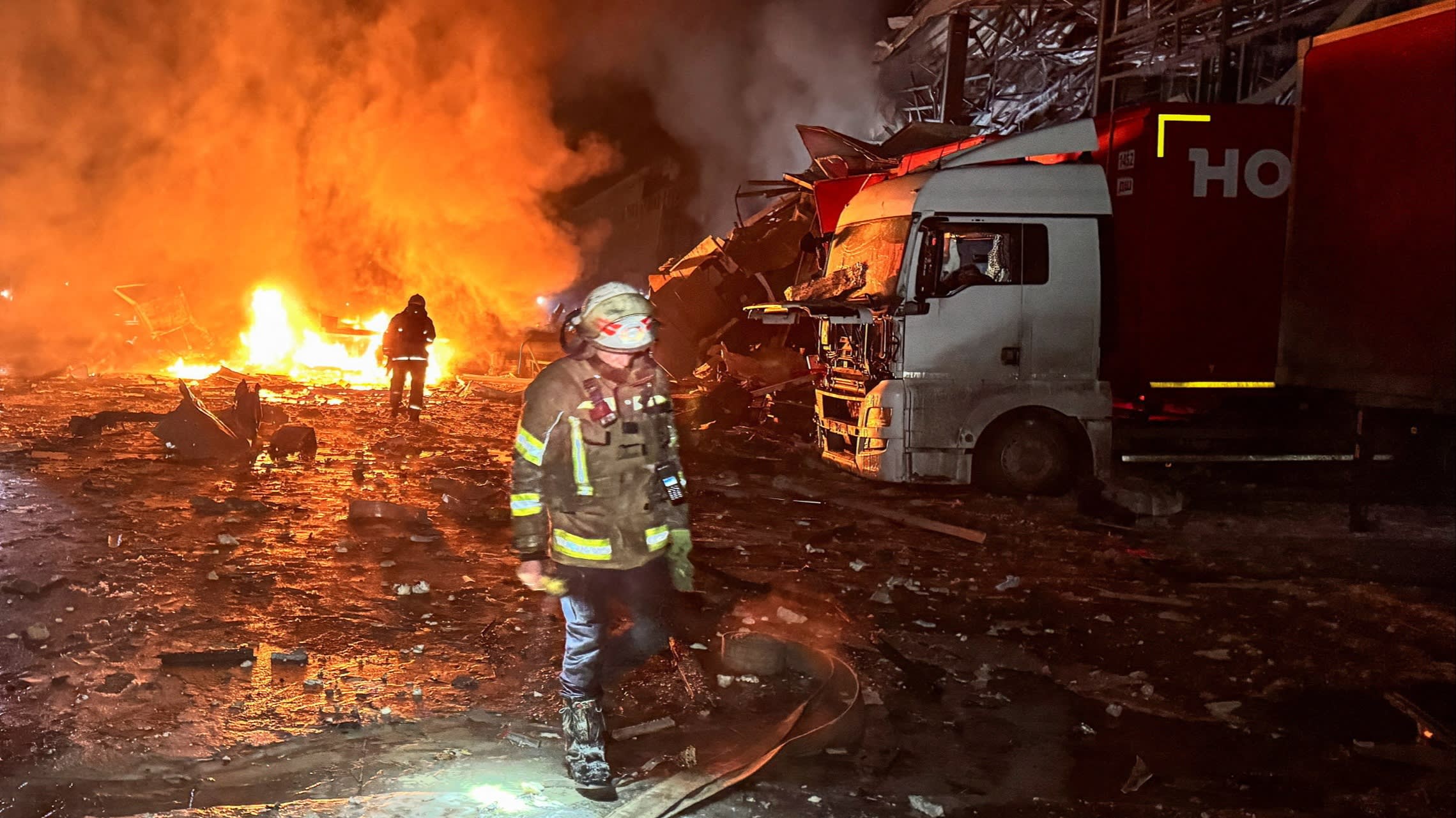 Russia hits Ukrainian energy facilities as winter takes hold – Financial Times