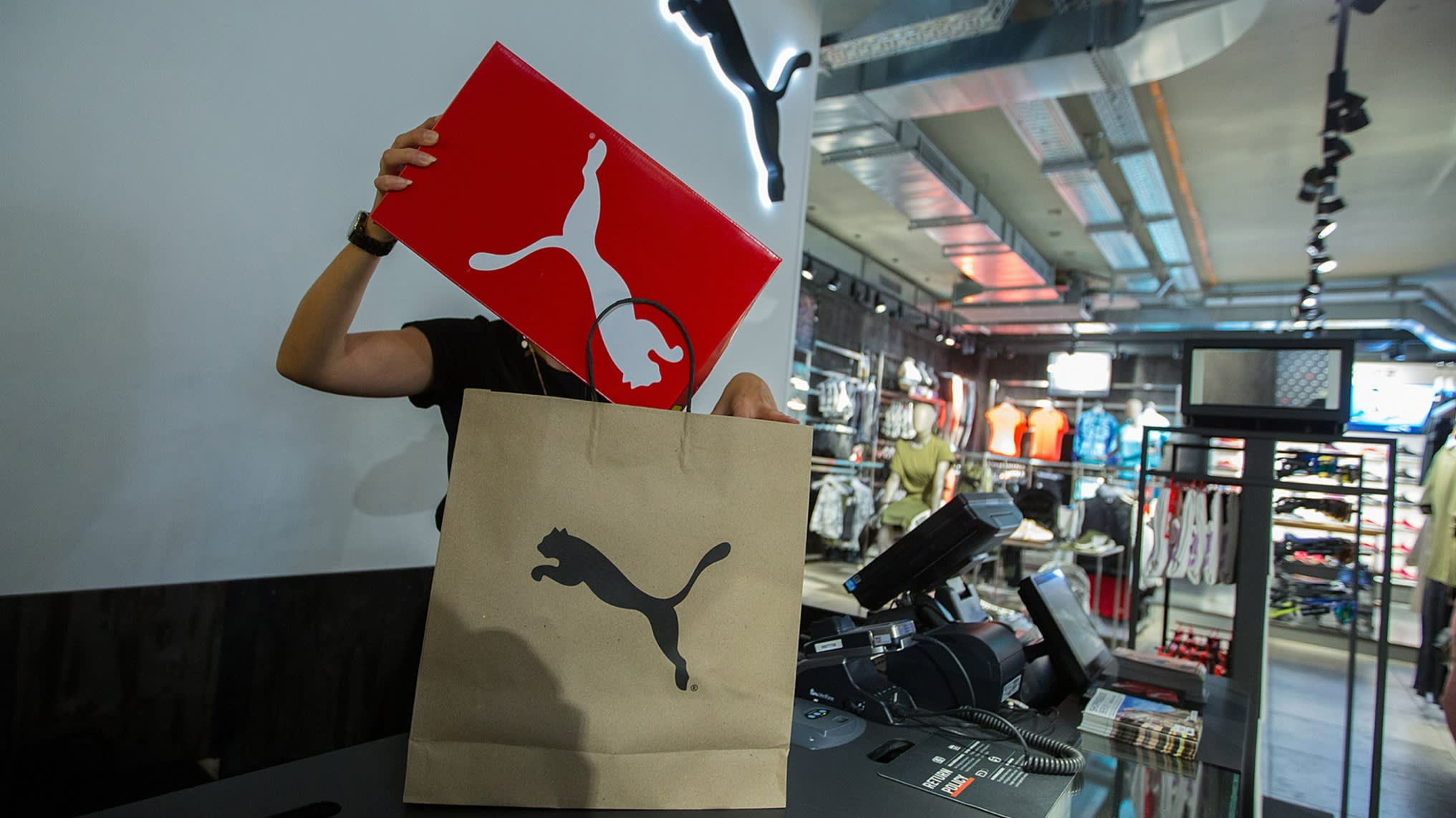 Pinault family to offload €1.5bn stake in Puma to China’s Anta Sports – Financial Times