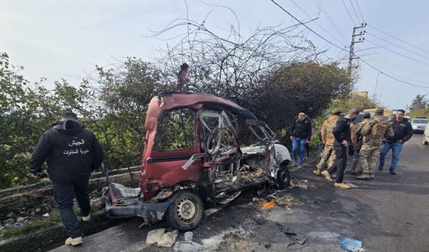 Israel bombs Lebanon-Syria border, 2 killed