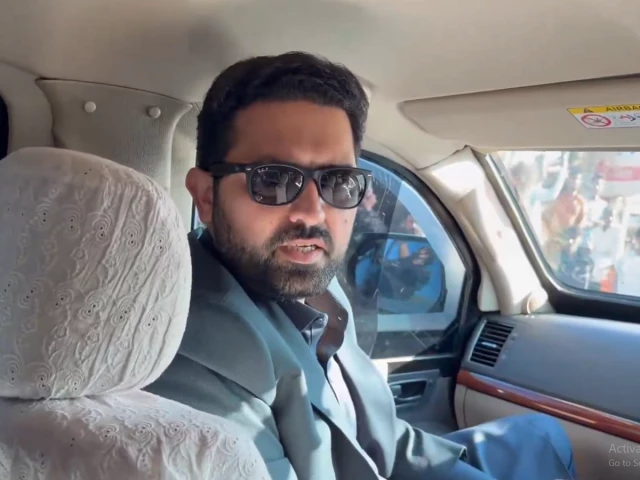 K-P CM again in city; visits deceased activist's home – The Express Tribune