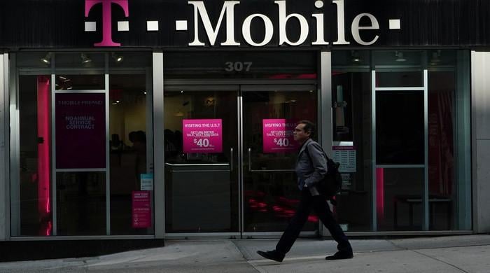 T-Mobile offering free cellular Starlink in US amid Winter Storm Fern
