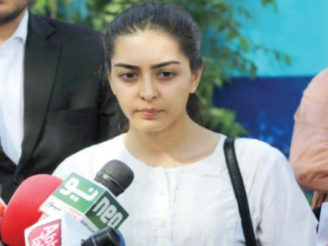 Court reissues non-bailable warrants for Imaan Mazari, husband over ‘anti-state’ tweets