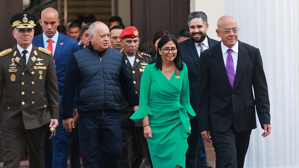 Newsday – Venezuela swears in interim president