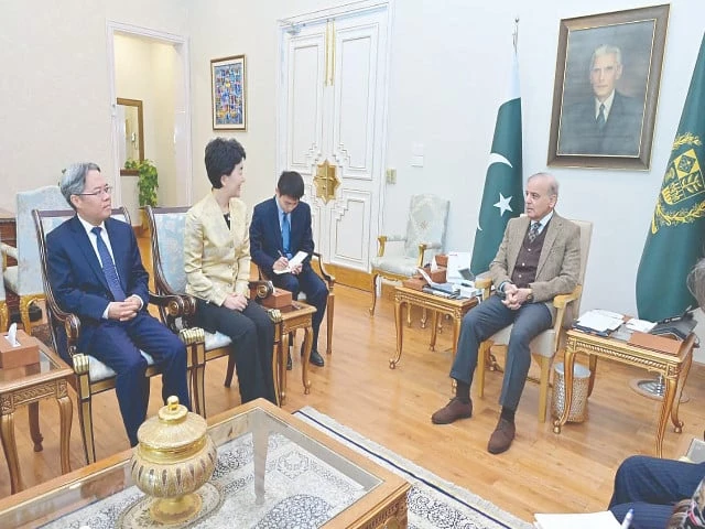 PM vows nationwide rollout of Asan Khidmat Markaz