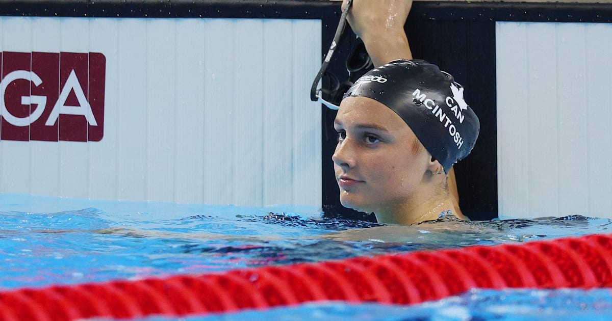 Summer McIntosh cruises to victory, while Léon Marchand wins a tight battle at the Pro Swim Series Austin