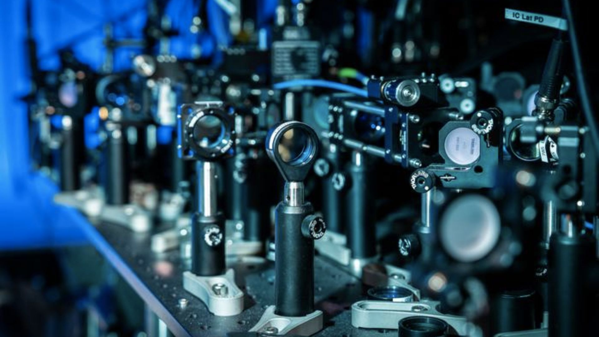 New ‘optical cavity’ can make million-qubit quantum computer network