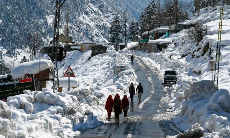 Snowfall continues in KP, Gilgit-Baltistan as cold wave intensifies