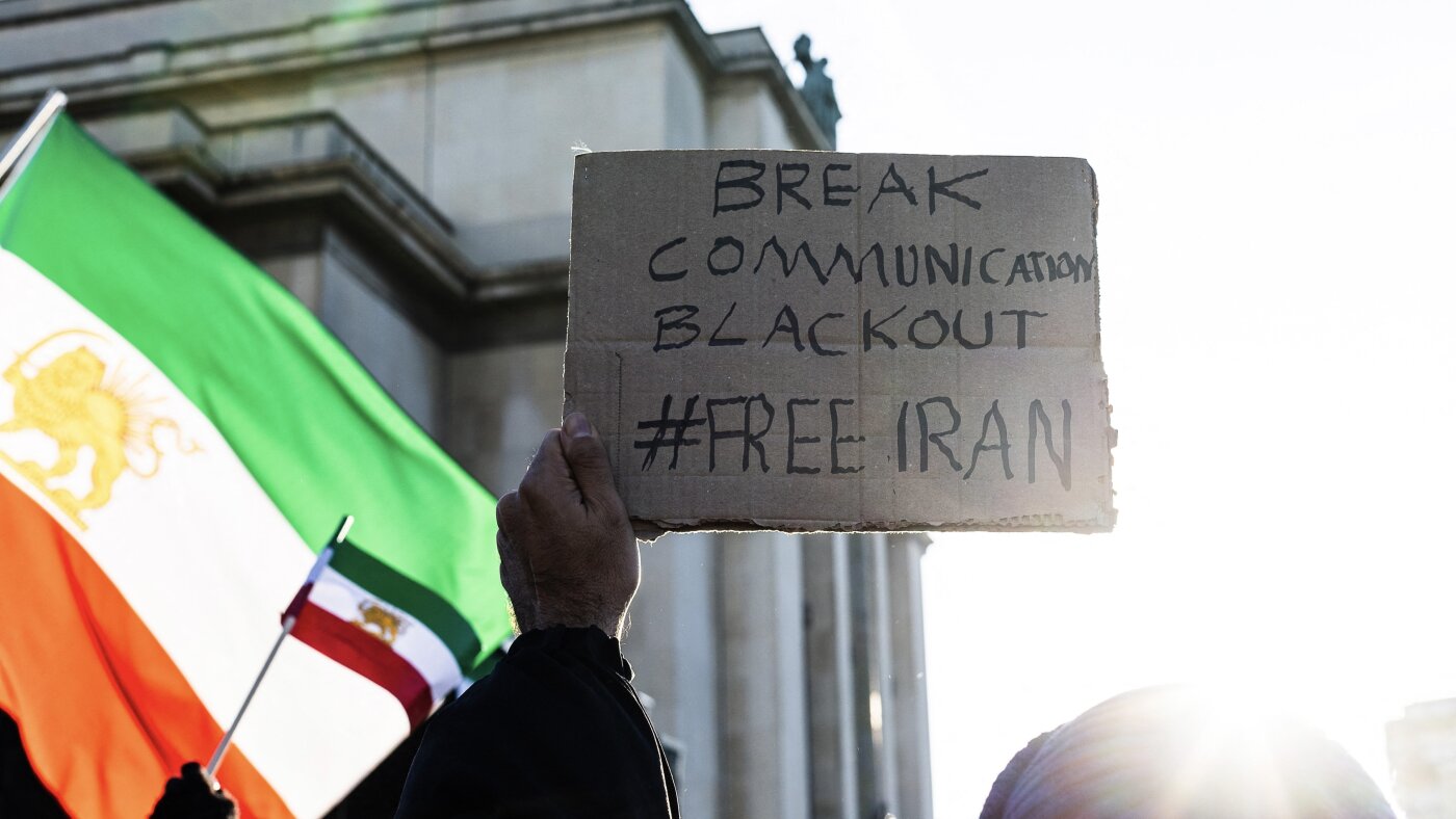 Why control of the Internet is key in ongoing protests in Iran : Short Wave : NPR