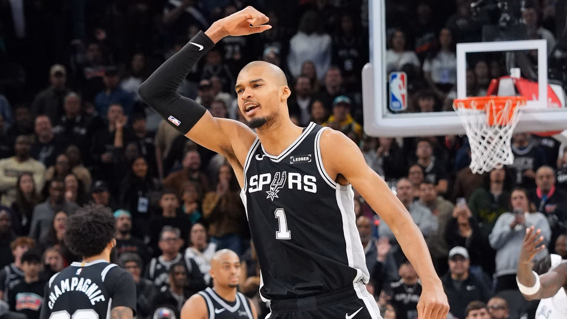 Live Updates: Sunday’s NBA action