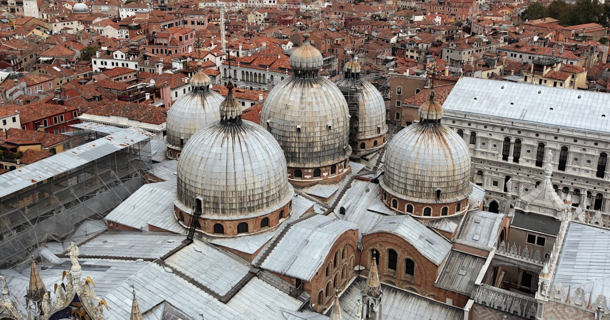 On Thursday 22 January, the Olympic Torch Relay arrives in Venice