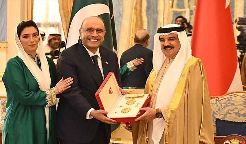 President Zardari meets King of Bahrain to boost ties