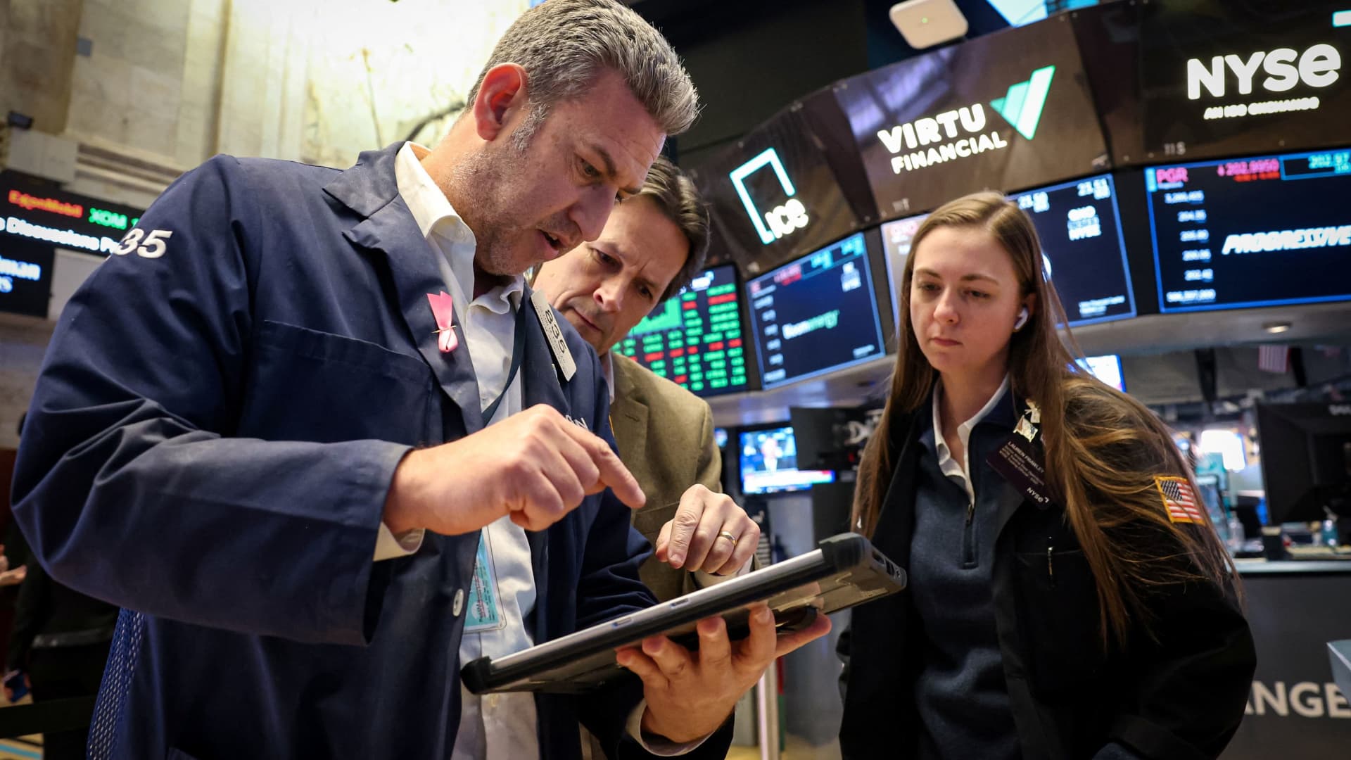 Stock market today: Live updates