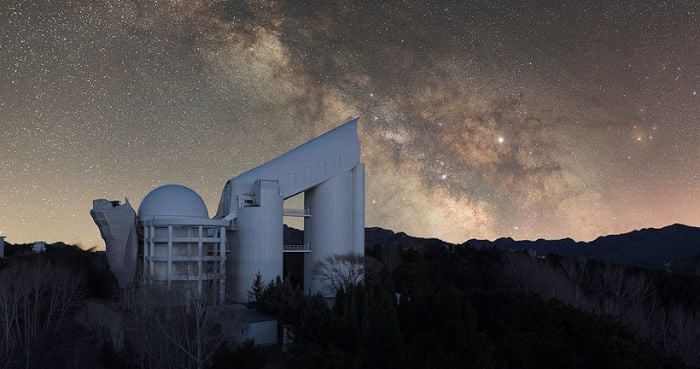 Chinese AI model processes stellar data across telescopes
