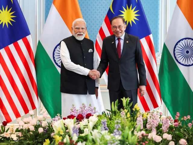 India, Malaysia exchange 11 cooperation pacts during Modi visit