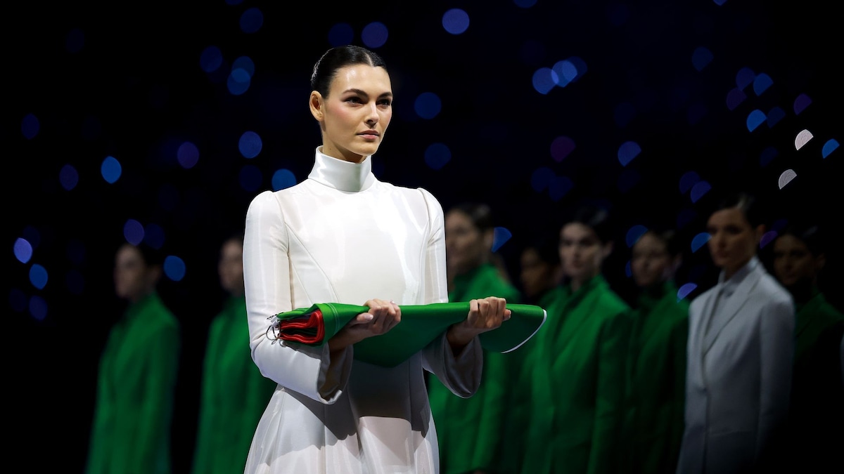 Leonardo DiCaprio’s girlfriend, Vittoria Ceretti, brings out Italian flag at the 2026 Winter Olympics Opening Ceremony